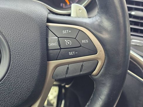 Used 2014 Jeep Grand Cherokee Limited w/ Luxury Group II AWD/4WD image 28