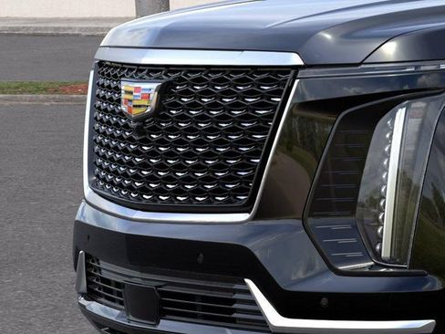 New 2026 Cadillac Escalade Luxury w/ Touring Package AWD/4WD image 13