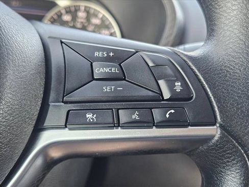 Used 2024 Nissan Sentra SV FWD image 9