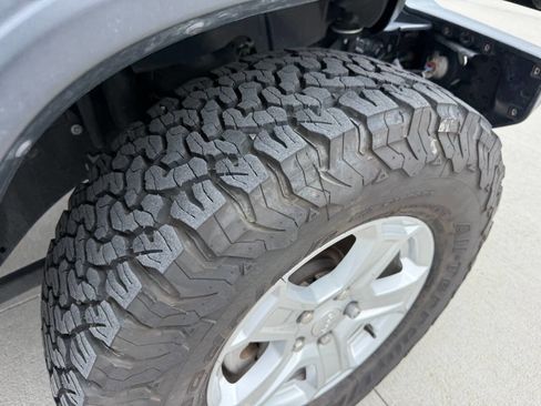 Used 2020 Jeep Wrangler Sport AWD/4WD image 14