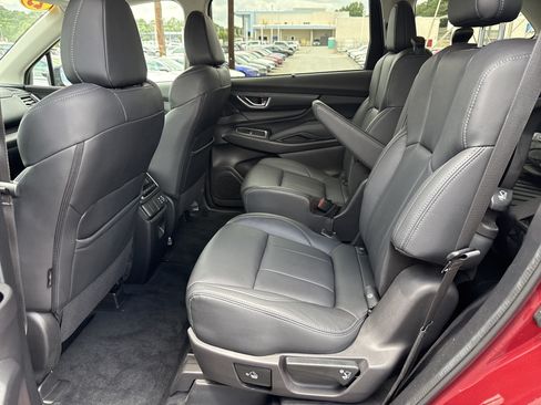 Used 2023 Subaru Ascent Limited AWD/4WD image 33