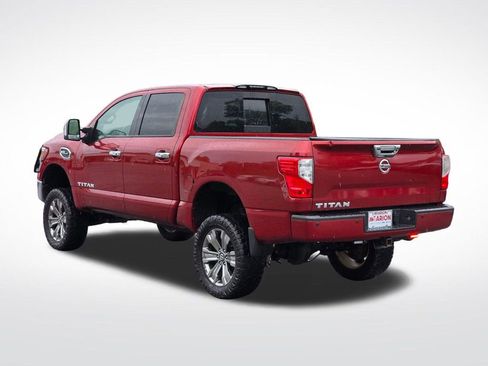 Used 2017 Nissan Titan SL w/ Chrome Package AWD/4WD image 14