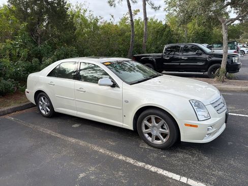 Used 2007 Cadillac STS w/ Preferred Equipment Group image 5