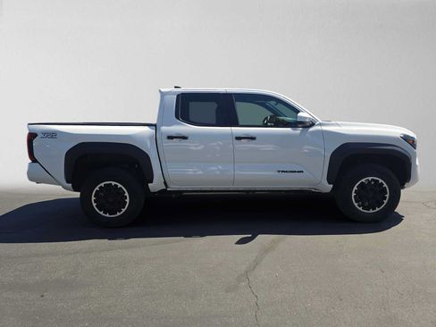 Used 2024 Toyota Tacoma TRD Off-Road AWD/4WD image 2