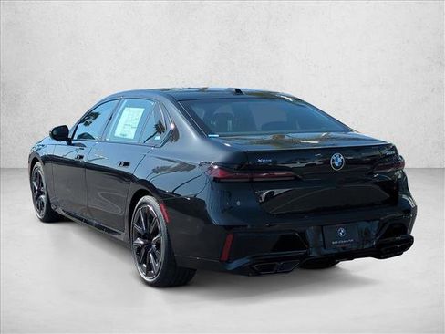 New 2026 BMW 760i xDrive w/ Executive Package AWD/4WD image 9
