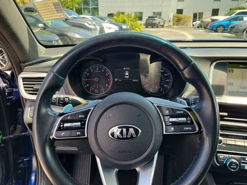 Used 2019 Kia Optima SX w/ SX Limited (Black) Package FWD image 16