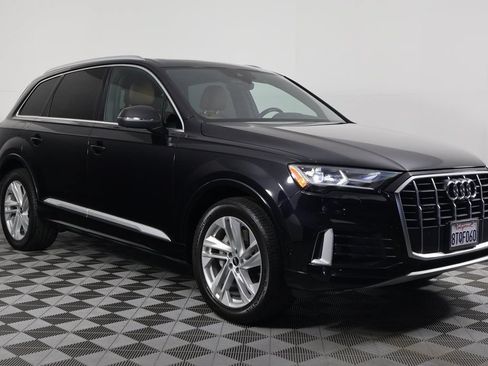 Used 2021 Audi Q7 3.0T Premium w/ Convenience Package AWD/4WD image 3