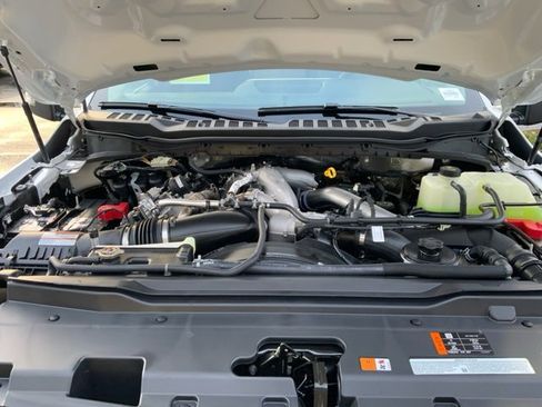 Used 2024 Ford F450 XL image 18