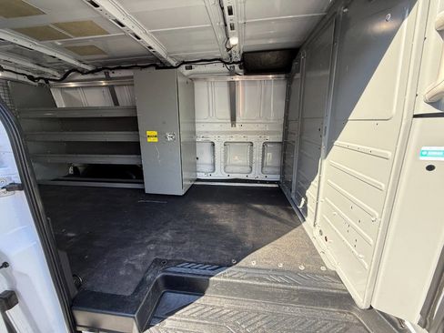 Used 2018 Ford Transit 250 148 Low Roof image 34