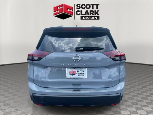 New 2026 Nissan Rogue SV FWD image 5