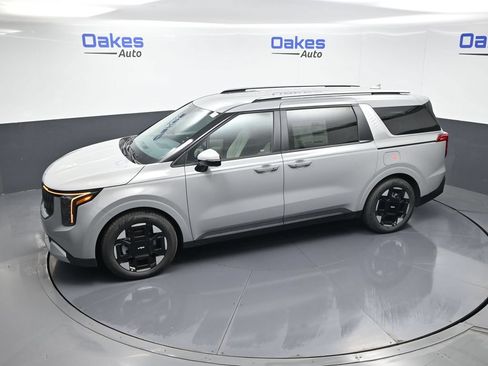 New 2026 Kia Carnival EX FWD image 49