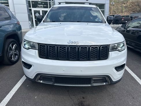 Certified 2020 Jeep Grand Cherokee Limited image 3