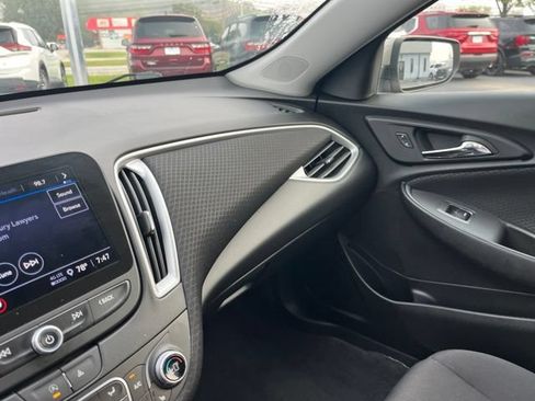 Used 2024 Chevrolet Malibu LT FWD image 26