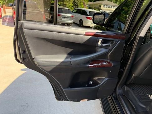 Used 2015 Lexus LX 570 4WD image 58