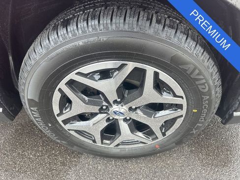 Used 2023 Subaru Forester Premium AWD/4WD image 34
