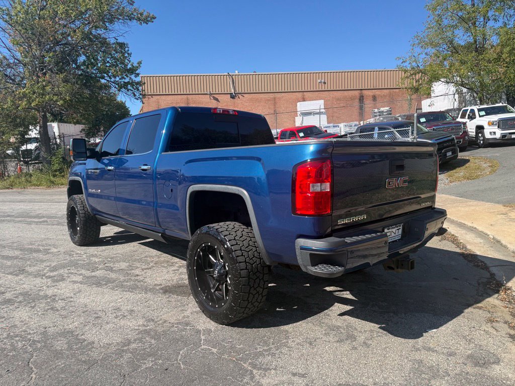 Used 2015 GMC Sierra 2500 Denali w/ Duramax Plus Package AWD/4WD image 8