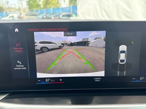 Certified 2022 BMW i4 eDrive40 w/ Premium Package RWD image 31