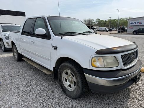Used 2001 Ford F150 XLT image 3
