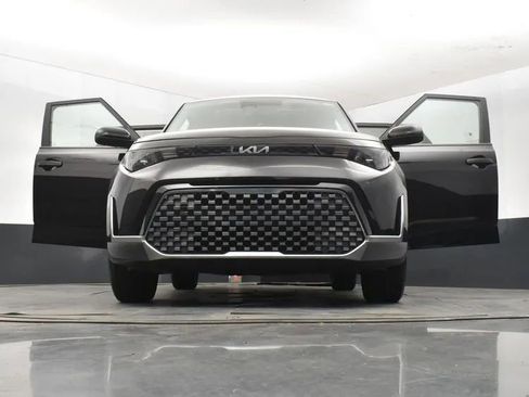 Used 2023 Kia Soul EX FWD image 11