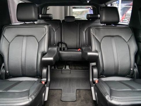 Used 2020 Ford Expedition Max Limited AWD/4WD image 18