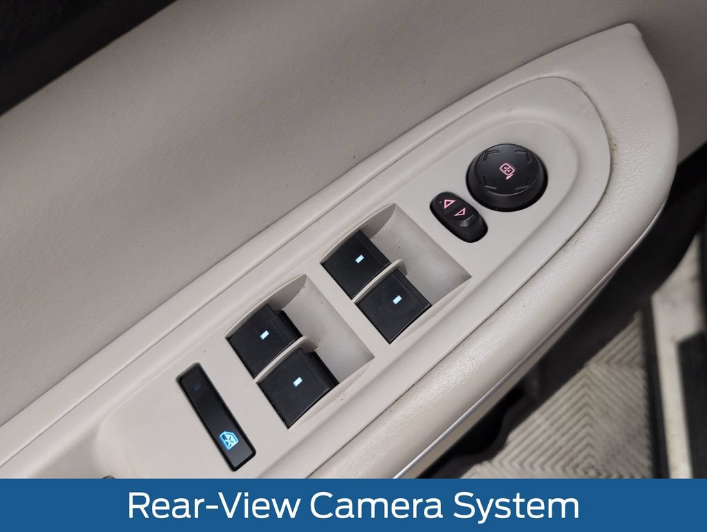 Used 2009 GMC Acadia SLT w/ Visibility Package AWD/4WD image 29