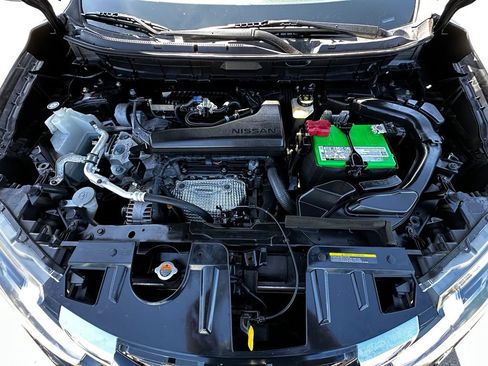 Used 2019 Nissan Rogue SV FWD image 16