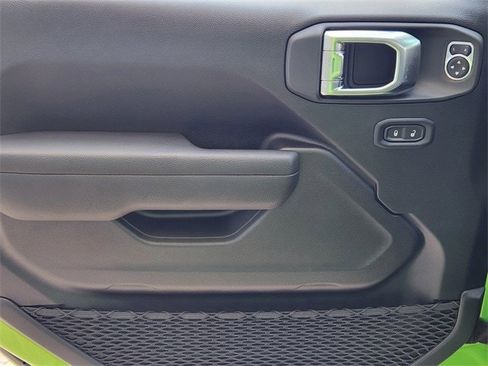 New 2025 Jeep Wrangler Unlimited Rubicon image 19