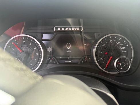 New 2026 RAM 1500 4x4 Crew Cab image 14