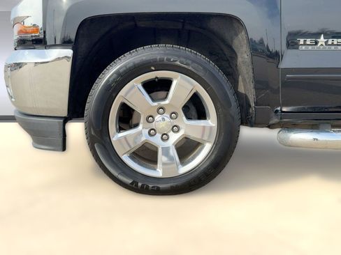 Used 2017 Chevrolet Silverado 1500 LT w/ High Desert Package image 10