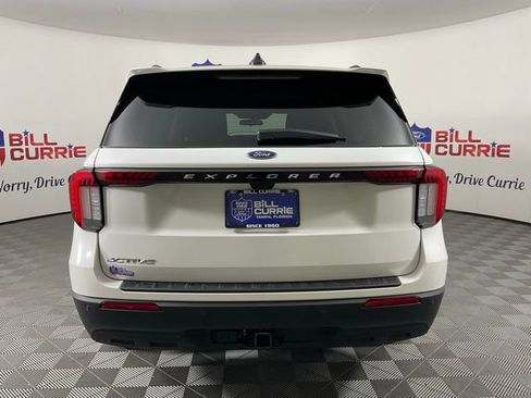 New 2026 Ford Explorer Active image 4