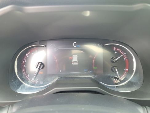 Used 2023 Toyota RAV4 XLE Premium image 27