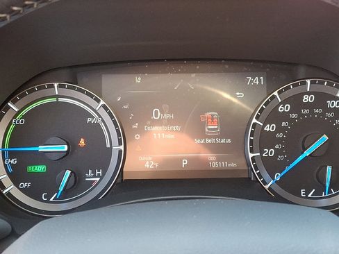 Used 2020 Toyota Highlander XLE image 25