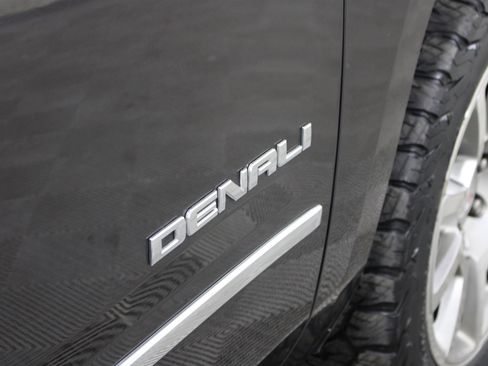 Used 2017 GMC Yukon XL Denali w/ Open Road Package image 35