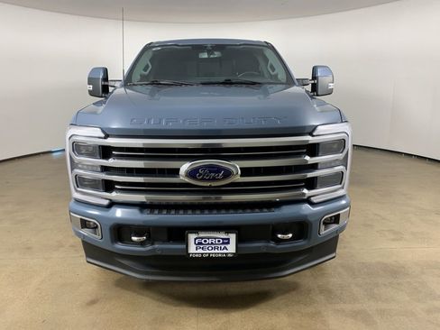 Certified 2023 Ford F250 Limited AWD/4WD image 3