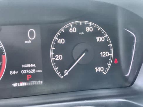 Certified 2025 Honda Pilot Touring image 19