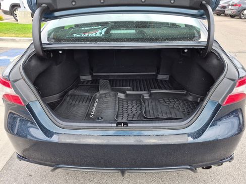 Used 2019 Toyota Camry SE FWD image 29