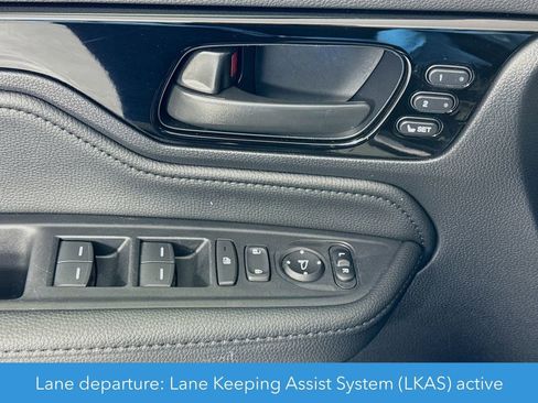 Used 2026 Honda Odyssey Touring image 24