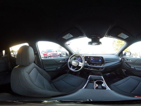 Used 2025 Chevrolet Equinox LT image 43