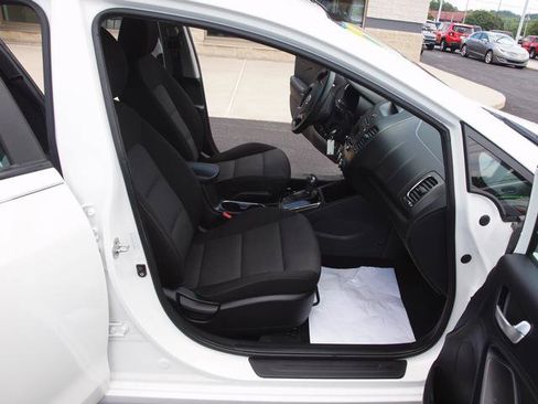 Used 2017 Kia Forte LX FWD image 6