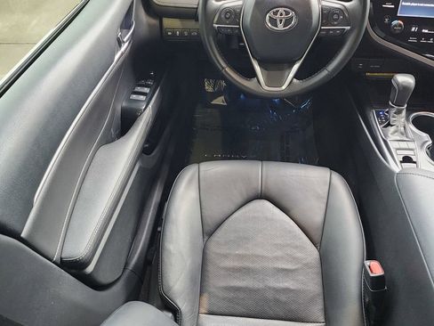 Used 2018 Toyota Camry XSE w/ Driver Assist Package image 11
