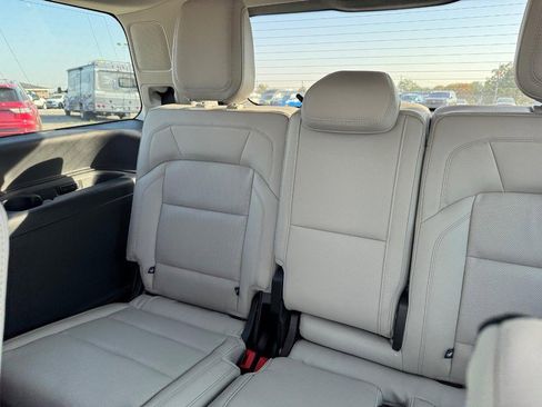 New 2025 Lincoln Navigator Reserve image 13