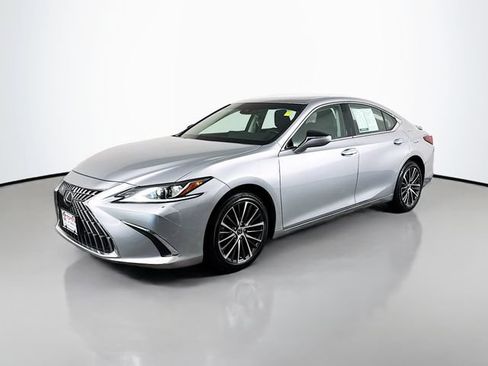Used 2023 Lexus ES 250 w/ Premium Package AWD/4WD image 2