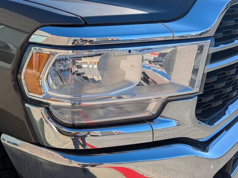 Used 2022 RAM 2500 Big Horn AWD/4WD image 10