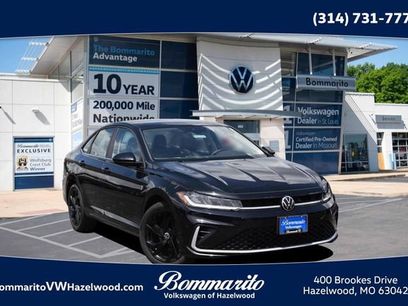 Certified 2025 Volkswagen Jetta SE w/ Sunroof Package