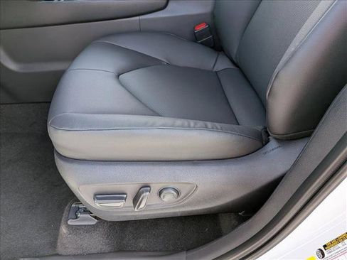 New 2026 Toyota Grand Highlander FWD image 4
