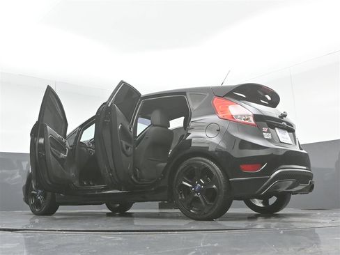 Used 2016 Ford Fiesta ST image 33
