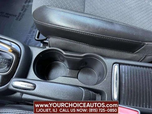 Used 2022 Buick Encore Preferred image 45