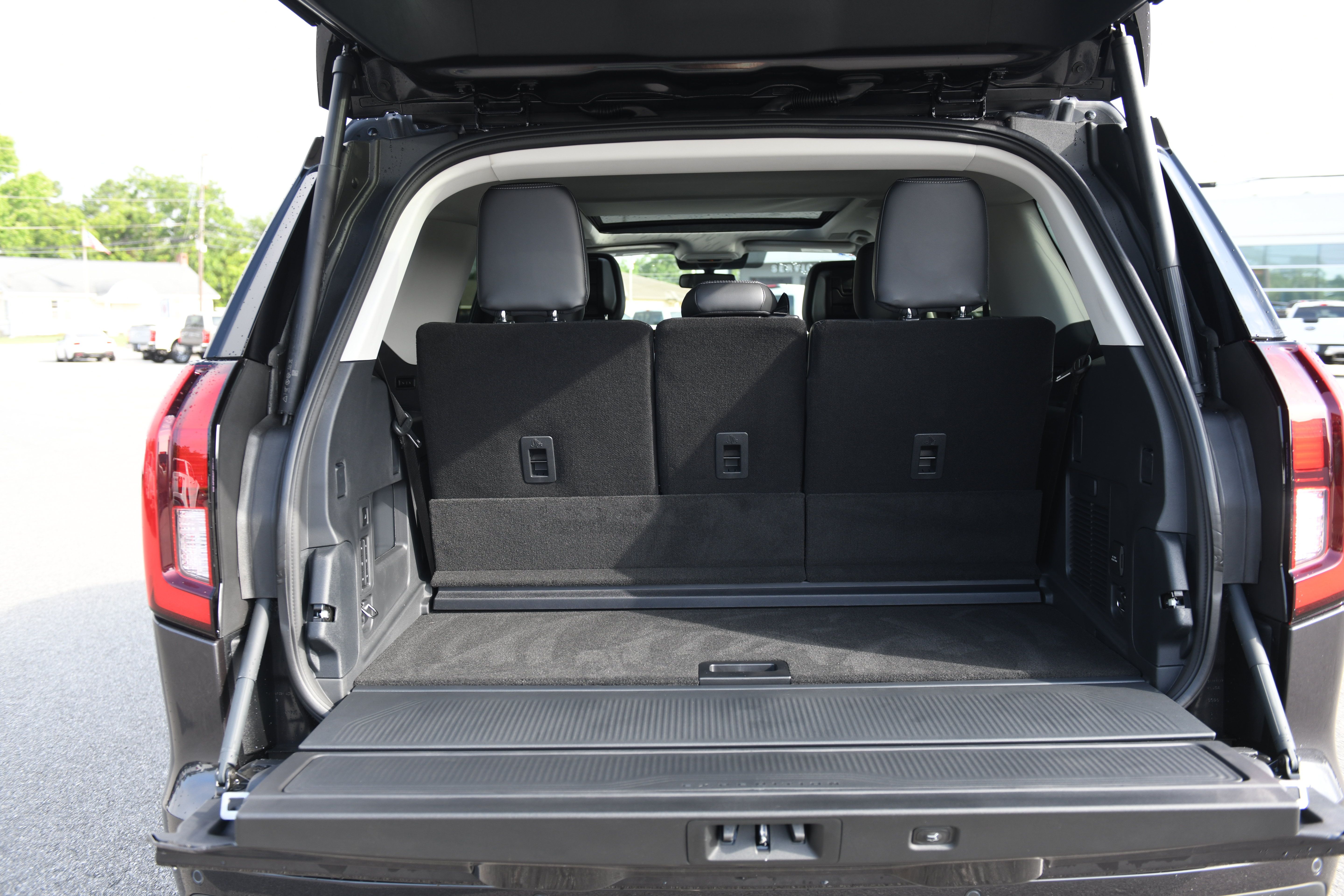New 2026 Ford Expedition Platinum w/ Driver's Package AWD/4WD image 10