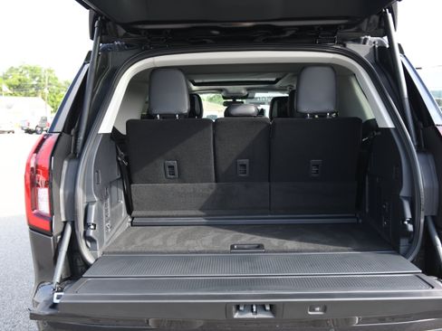 New 2026 Ford Expedition Platinum w/ Driver's Package AWD/4WD image 10