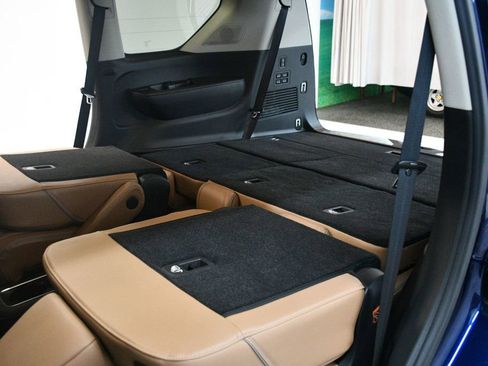 Used 2025 INFINITI QX80 Sensory image 83